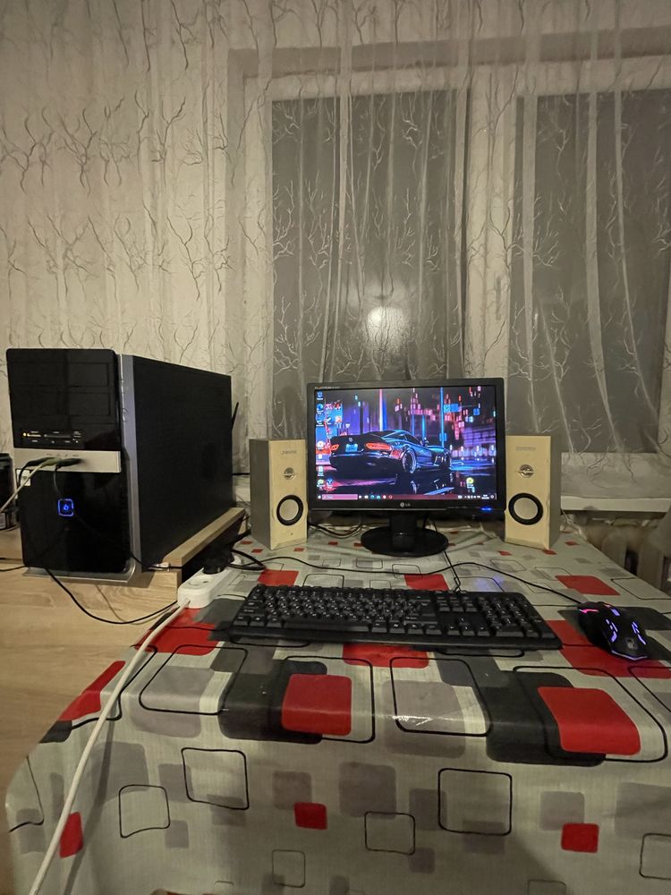 Продам компютер игравой