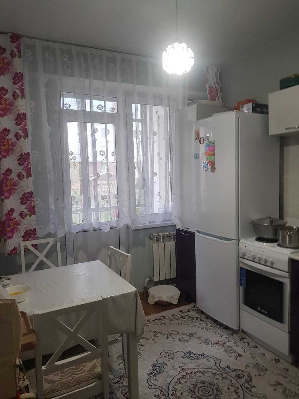 Продаётся 2-х комнатная квартира по адресу:  
ул. Жибек Жолы, 9
