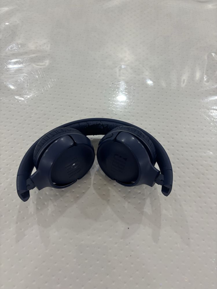 JBL TUNE 570BT синий