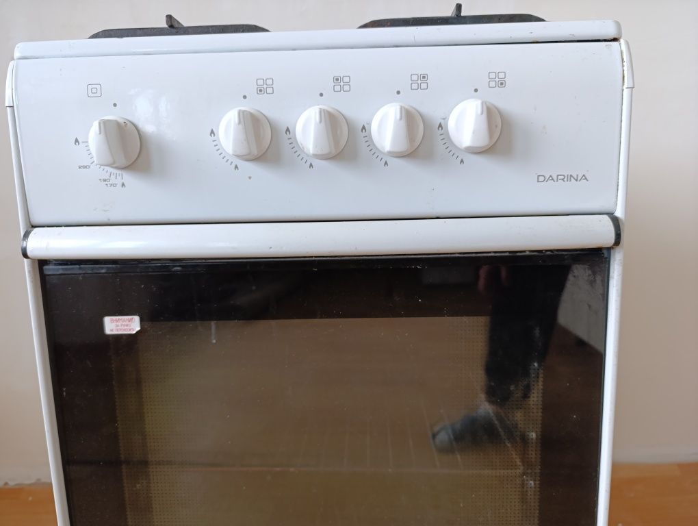 Продам газовую плиту Дарина