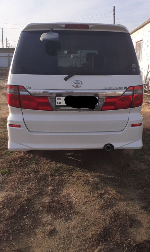 Toyota Alphard 2005