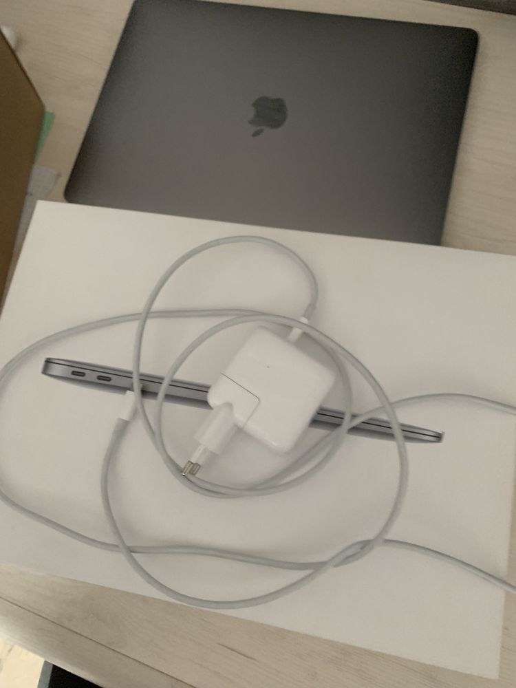 macbook 13 2020 m1 retina