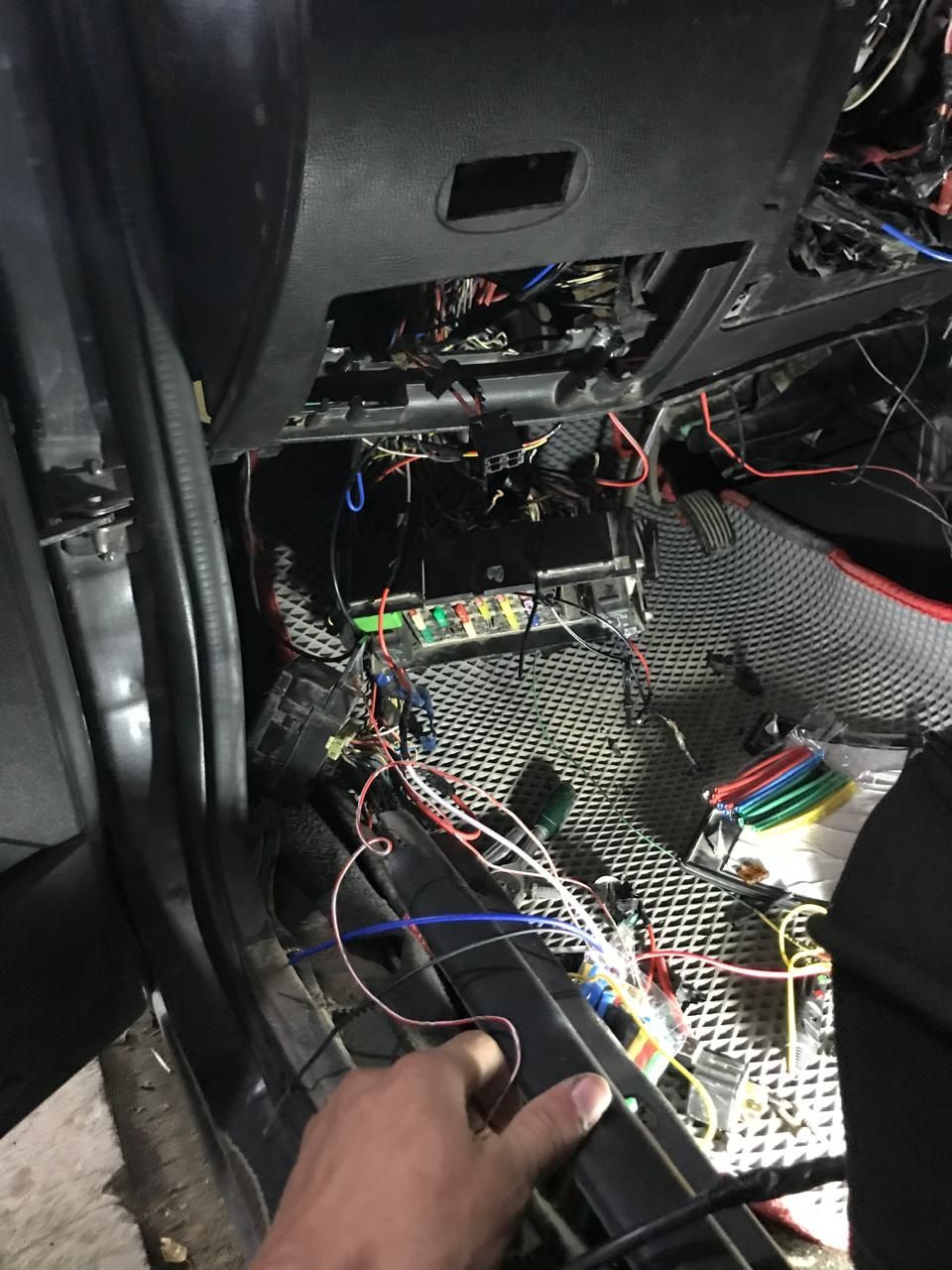 Автоэлектрик на выезд 12/24V