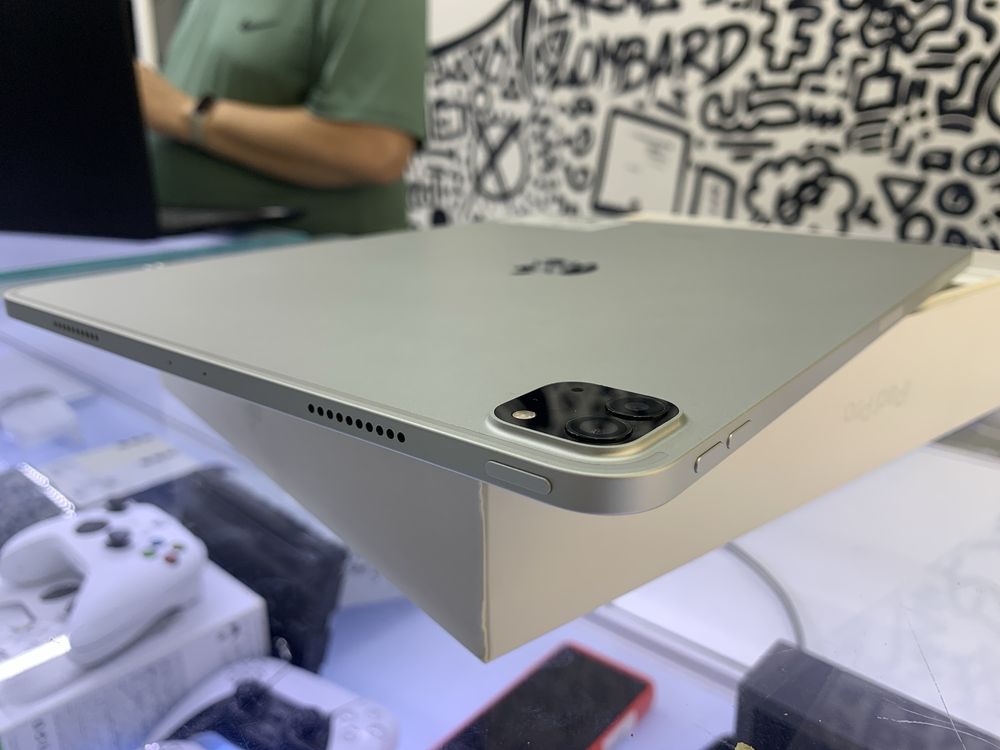 Ipad pro 2022г 12.9 дюймов m2 с коробкой планшет в рассрочку магазин
