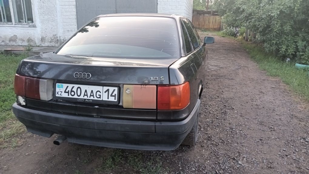 Продам ауди80 б3