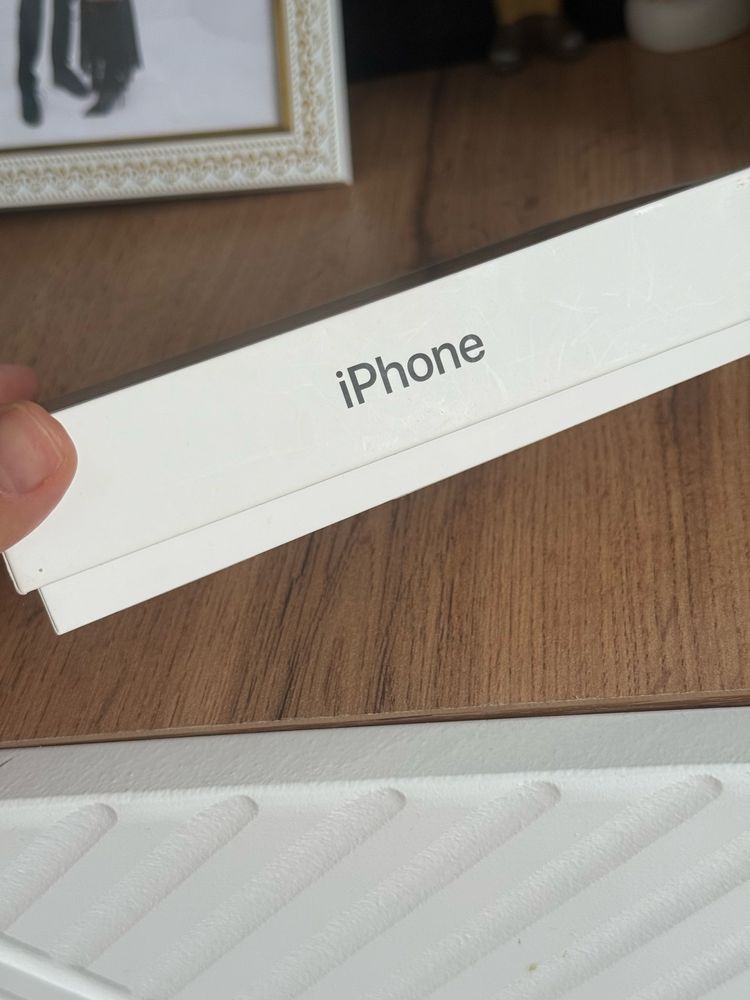 iPhone 11 128 гб черного цвета