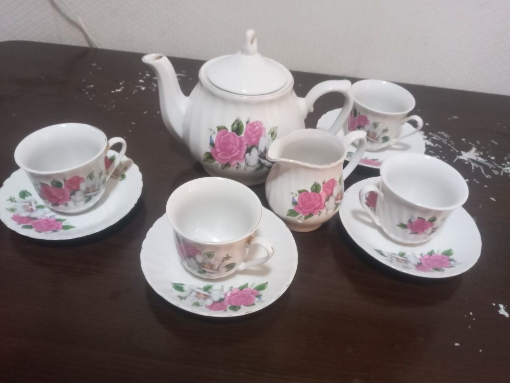 Продам чайный сервиз.
