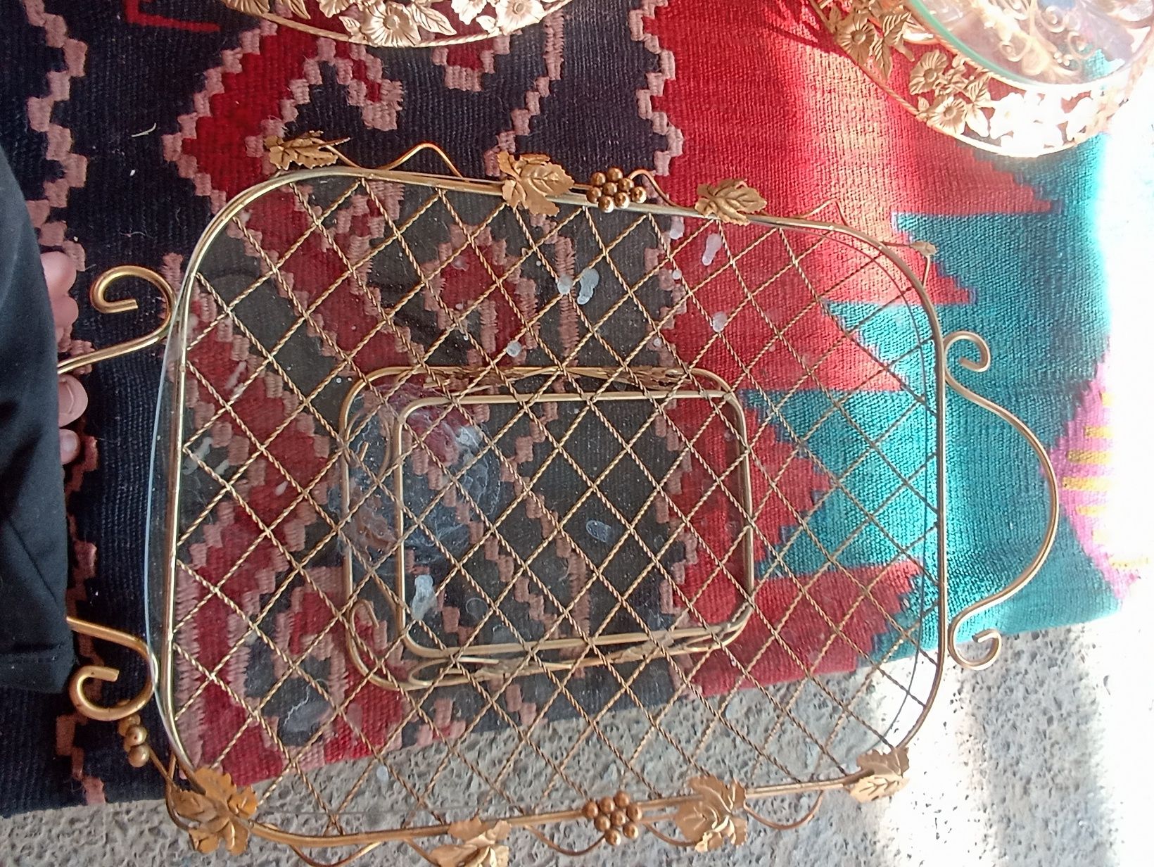 Конфетница срочно продам