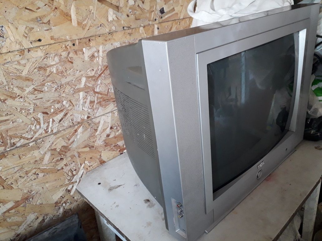Продам телевизор