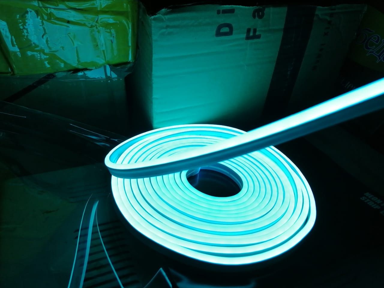 Светодиодные ленты RGB с пультом и блоком питания