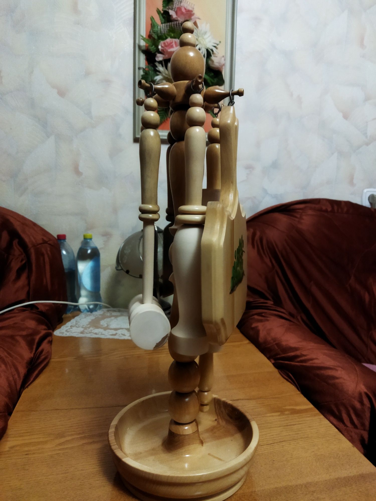 Кухонный набор. Цена договорная.