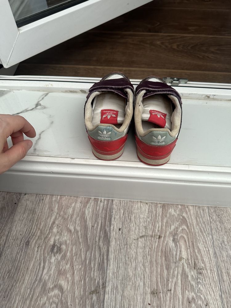 продам кроссовки детские adidas