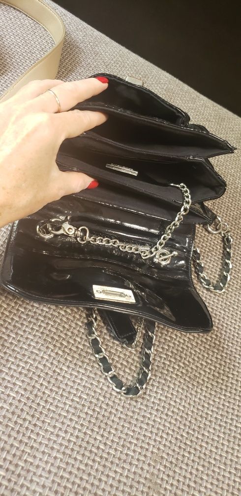 Лаковая сумочка Zara + бежевая минисумка