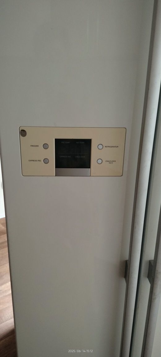 Продам холодильник марки LG