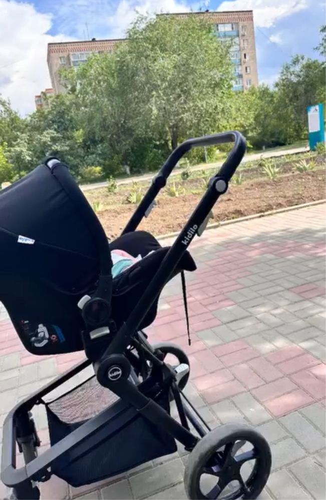 Автолюлька 0+ до 13кг, состояние новое