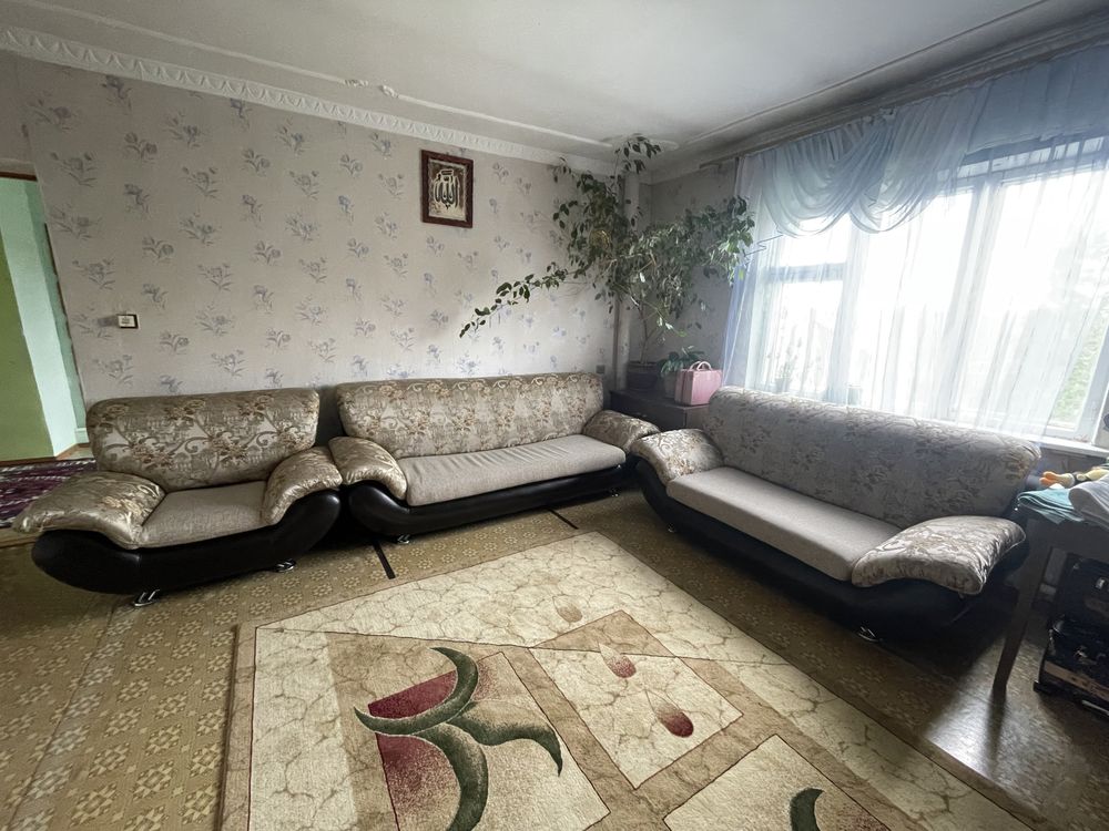Продам диван уголок в хоршем состоянии