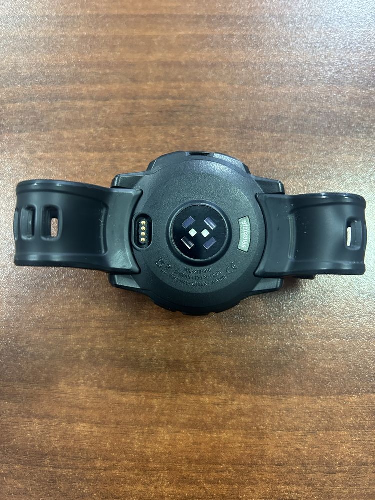 Продаю часы Garmin