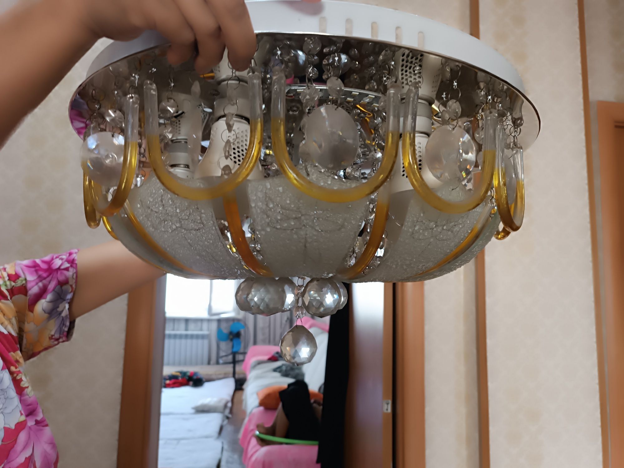 Люстра для дома.
