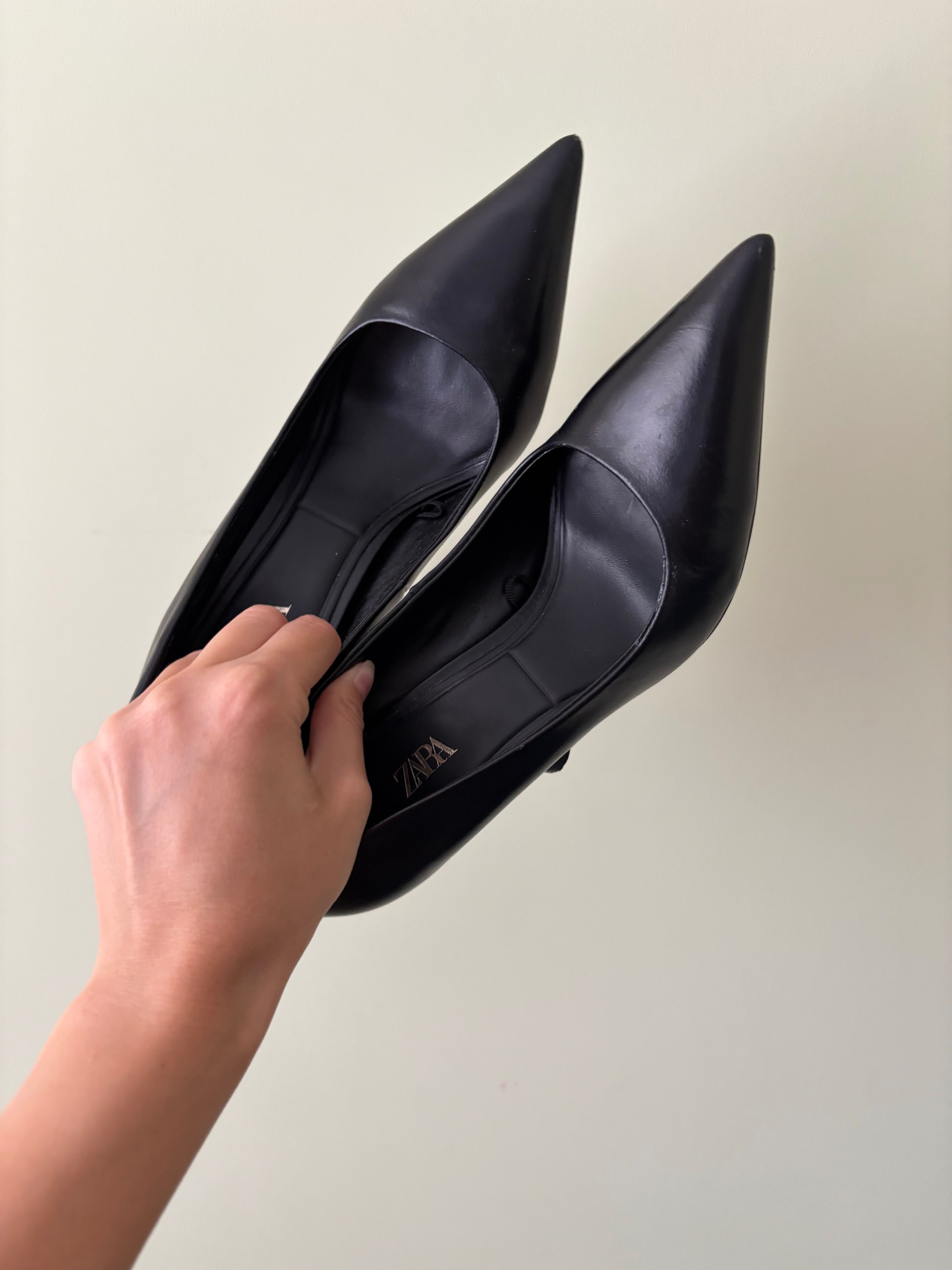 Туфли Zara из кожи 37 размер