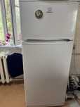Срочно продам холодильник indesit