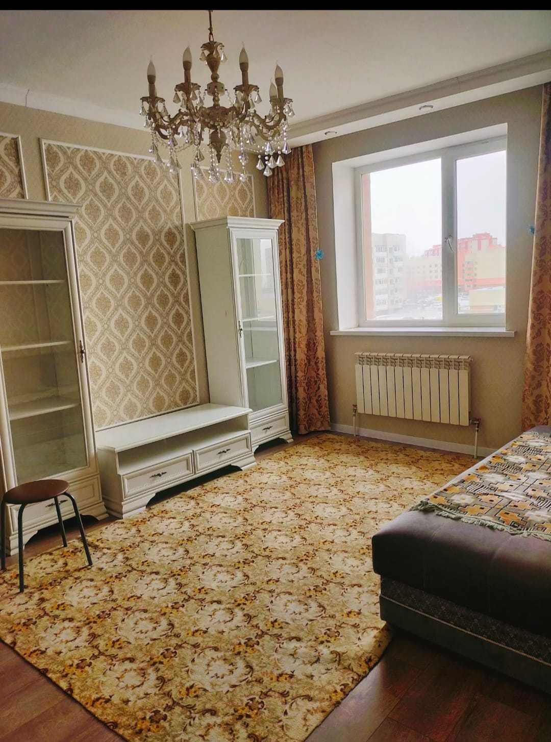 Продаю 2-комн. по ул.Болекпаева 16, правый берег.