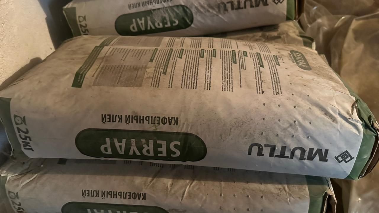 Продам кафельный клей