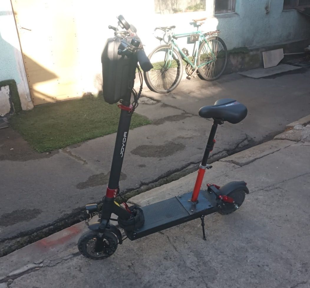 Электросамокат Joyor G1