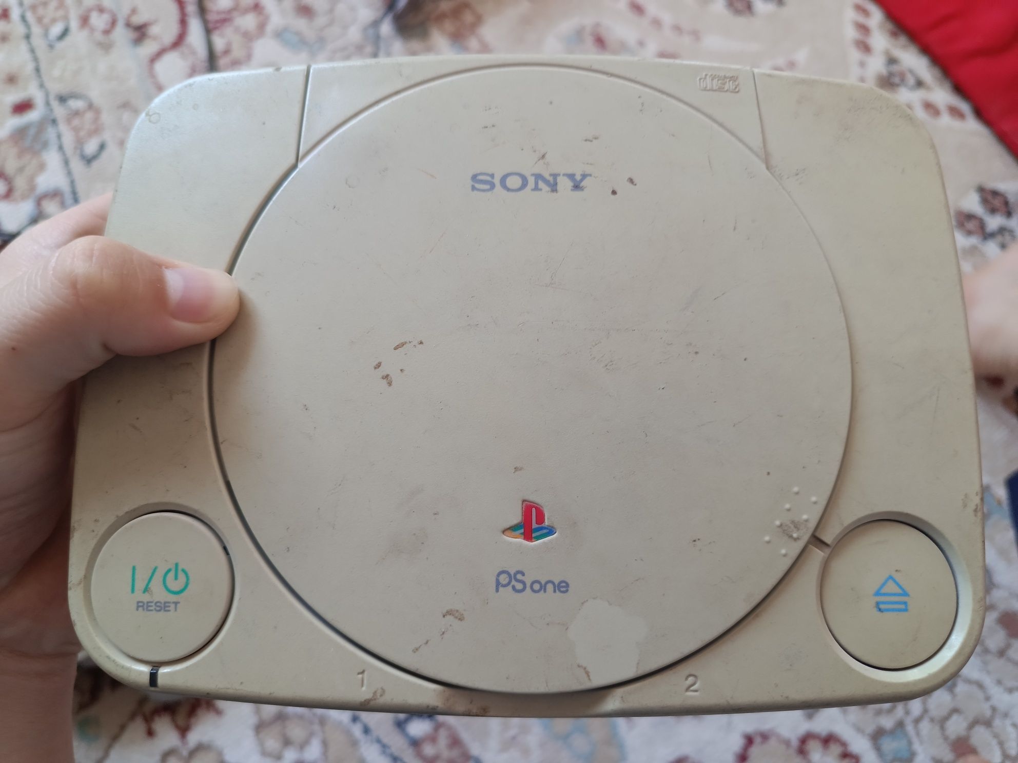 Продаю оригинальный PS One (Sony PlayStation 1)